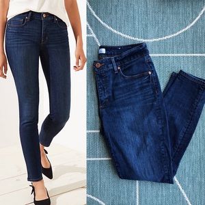 LOFT curvy skinny jeans dark indigo 28/6